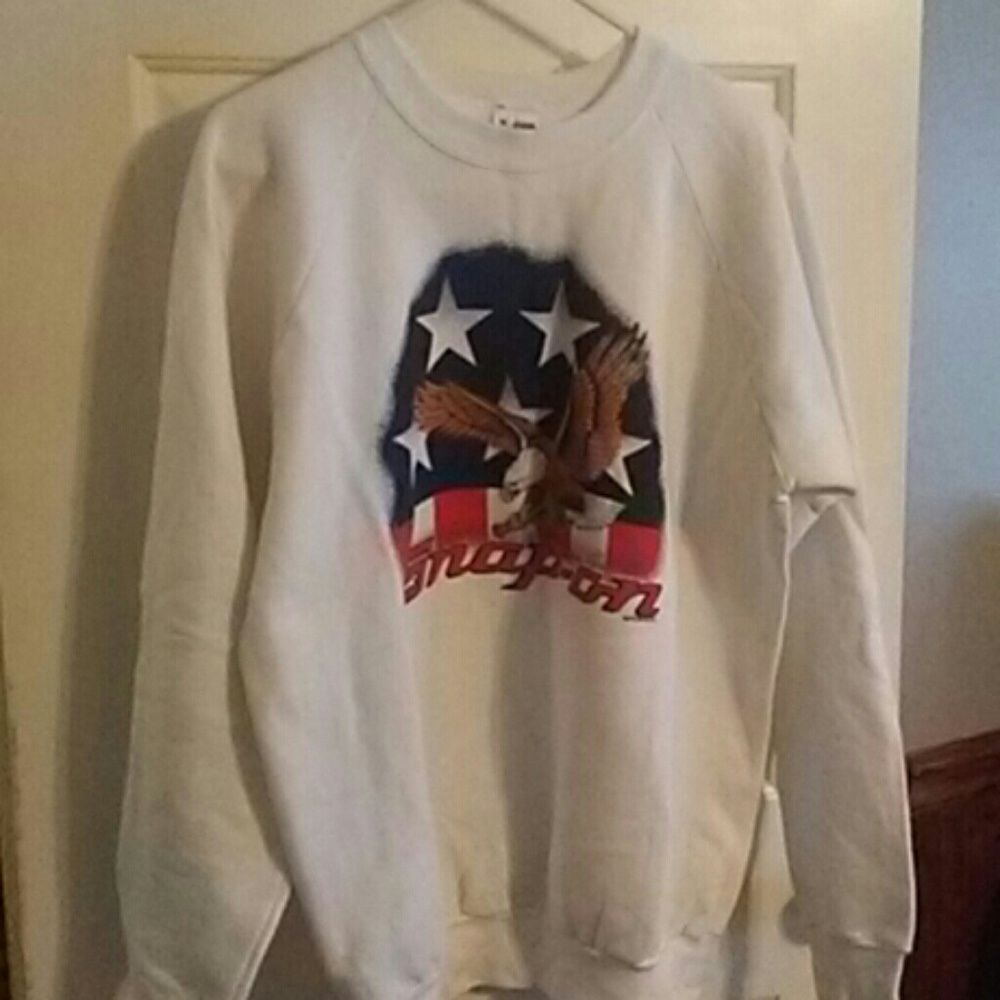 Mens XL Snap on Sweatshirt.
